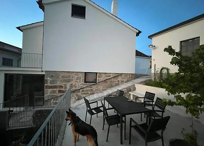 Cozy House River - * Caminha