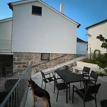 Cozy House River - * Caminha