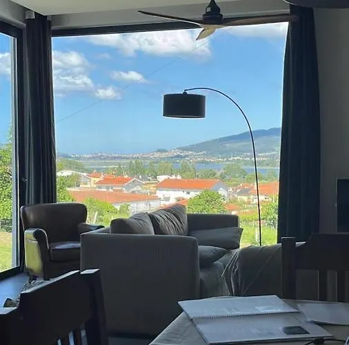 Cozy House River - Semesterbostad *